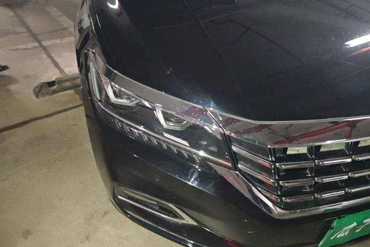 Used Volkswagen Passat 2020 Revised Version 330TSI Luxury Edition China VI Standard Right Front Headlight