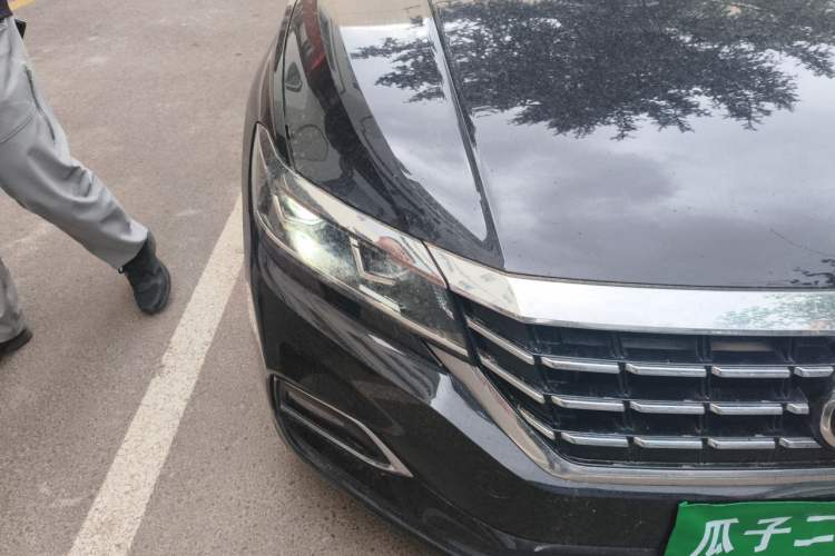 Used Volkswagen Passat 2020 Revised Version 280TSI Business Edition China VI Standard Right Front Headlight