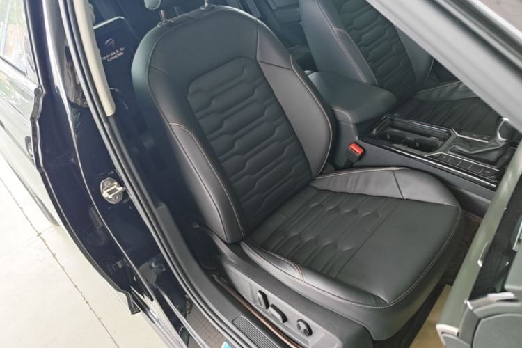 Used Volkswagen Passat 2020 280TSI Elite Edition China VI Standard Right Front Seat