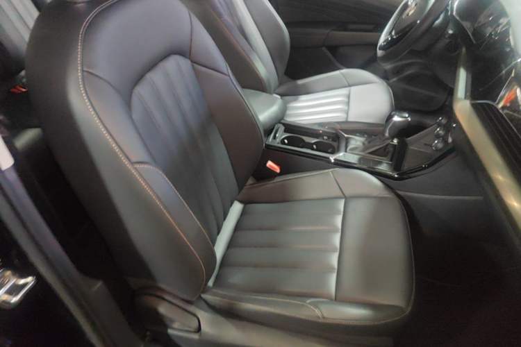 Used Volkswagen Passat 2020 Revised Version 280TSI Business Edition China VI Standard Right Front Seat