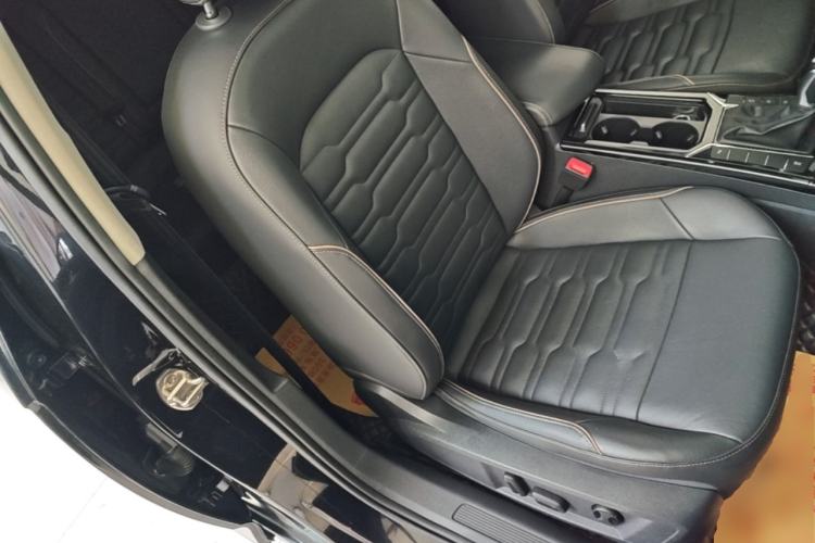 Used Volkswagen Passat 2020 Facelift 330TSI Elite Edition China VI Standard Right Front Seat