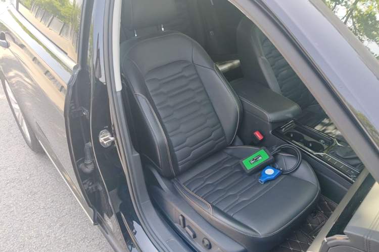 Used Volkswagen Passat 2020 330TSI Elite Edition China VI Right Front Seat