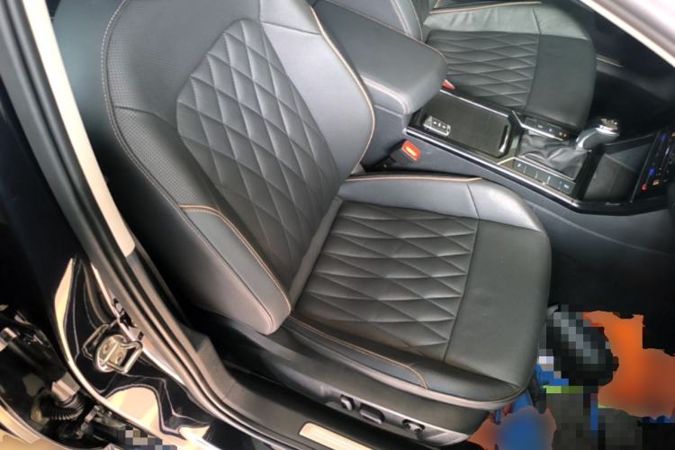 Used Volkswagen Passat 2020 Revised Version 330TSI Luxury Edition China VI Standard Right Front Seat