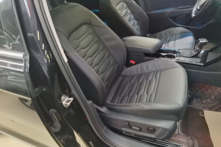 Used Volkswagen Passat 2020 Facelift 330TSI Elite Edition China VI Standard Right Front Seat