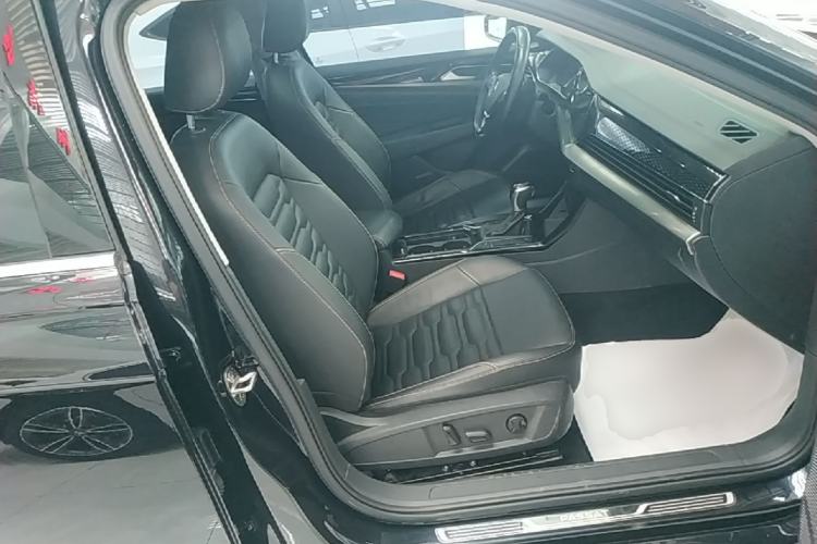 Used Volkswagen Passat 2020 Revised Version 280TSI Elite Edition China VI Standard Right Front Seat