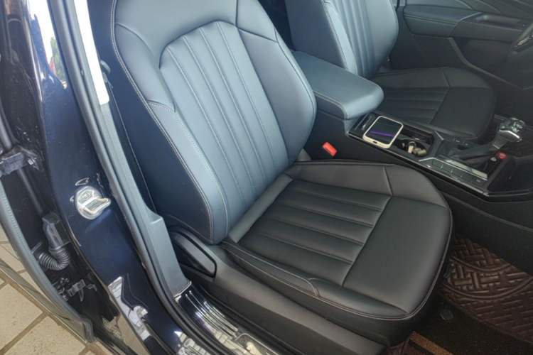 Used Volkswagen Passat 2020 Revised Version 280TSI Business Edition China VI Standard Right Front Seat