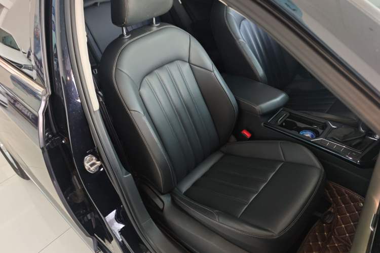 Used Volkswagen Passat 2020 Revised Version 280TSI Business Edition China VI Standard Right Front Seat