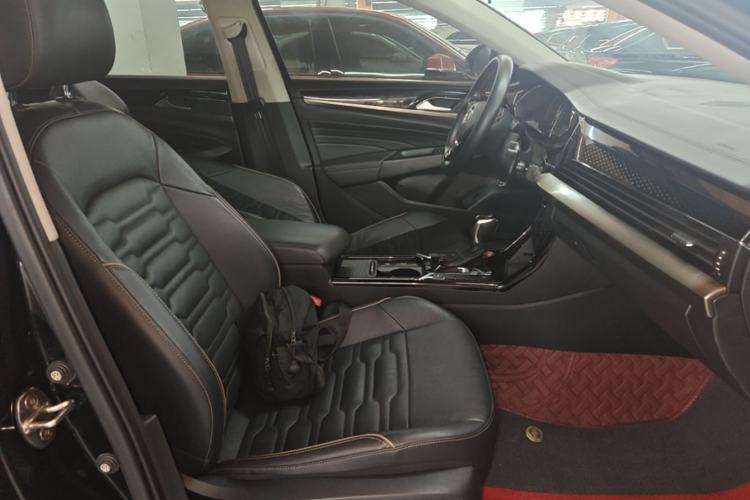 Used Volkswagen Passat 2020 Facelift 330TSI Elite Edition China VI Standard Right Front Seat