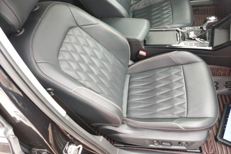 Used Volkswagen Passat 2020 Revised Version 330TSI Luxury Edition China VI Standard Right Front Seat