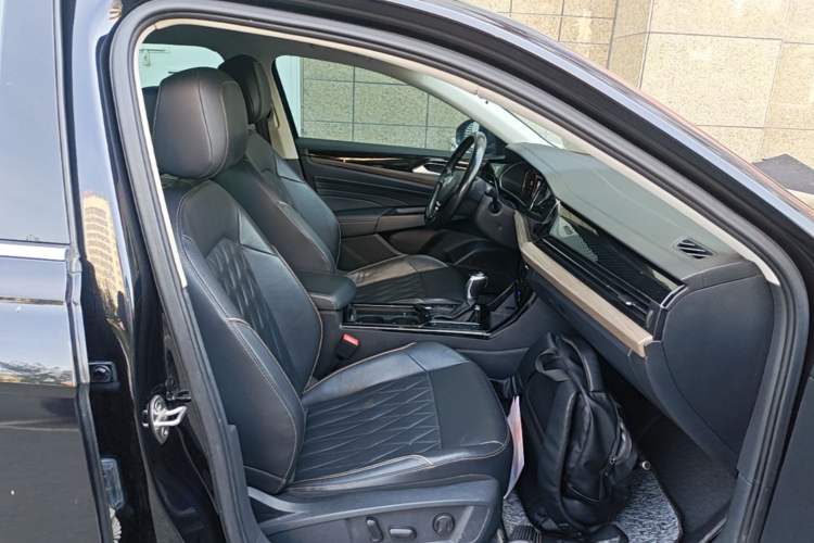 Used Volkswagen Passat 2020 330TSI Luxury Edition China VI Right Front Seat