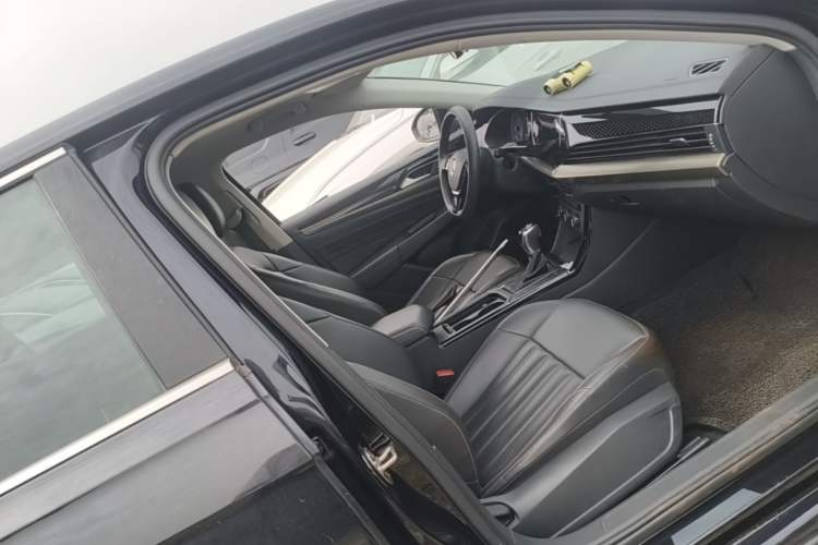 Used Volkswagen Passat 2020 Revised Version 280TSI Business Edition China VI Standard Right Front Seat