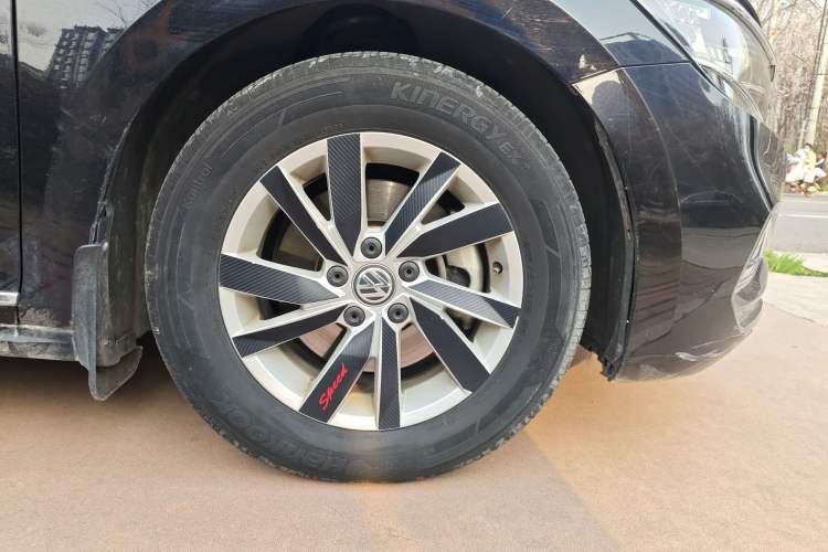 Used Volkswagen Passat 2020 280TSI Business Edition China VI Standard Right Front Wheel Hub