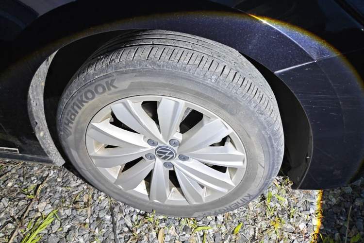 Used Volkswagen Passat 2020 330TSI Elite Edition China VI Right Front Wheel Hub