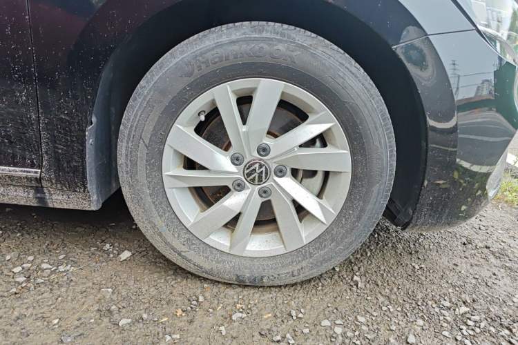 Used Volkswagen Passat 2020 Revised Version 280TSI Business Edition China VI Standard Right Front Wheel Hub