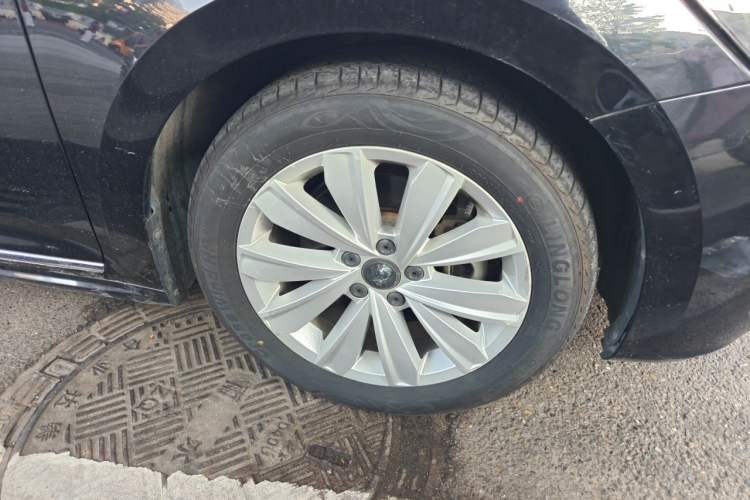 Used Volkswagen Passat 2020 330TSI Elite Edition China VI Right Front Wheel Hub