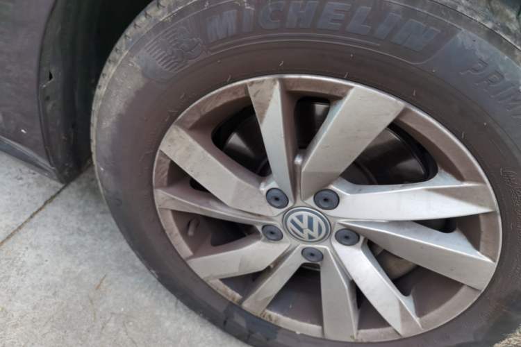 Used Volkswagen Passat 2020 280TSI Business Edition China V Standard Right Front Wheel Hub