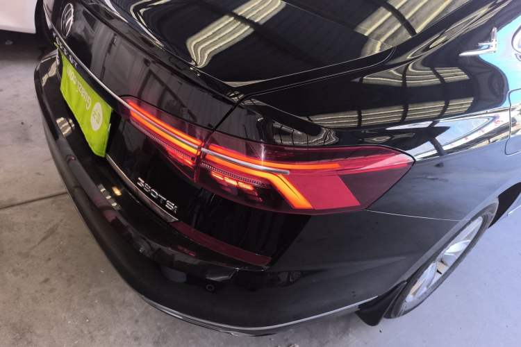 Used Volkswagen Passat 2020 280TSI Business Edition China VI Standard Right Rear Taillight
