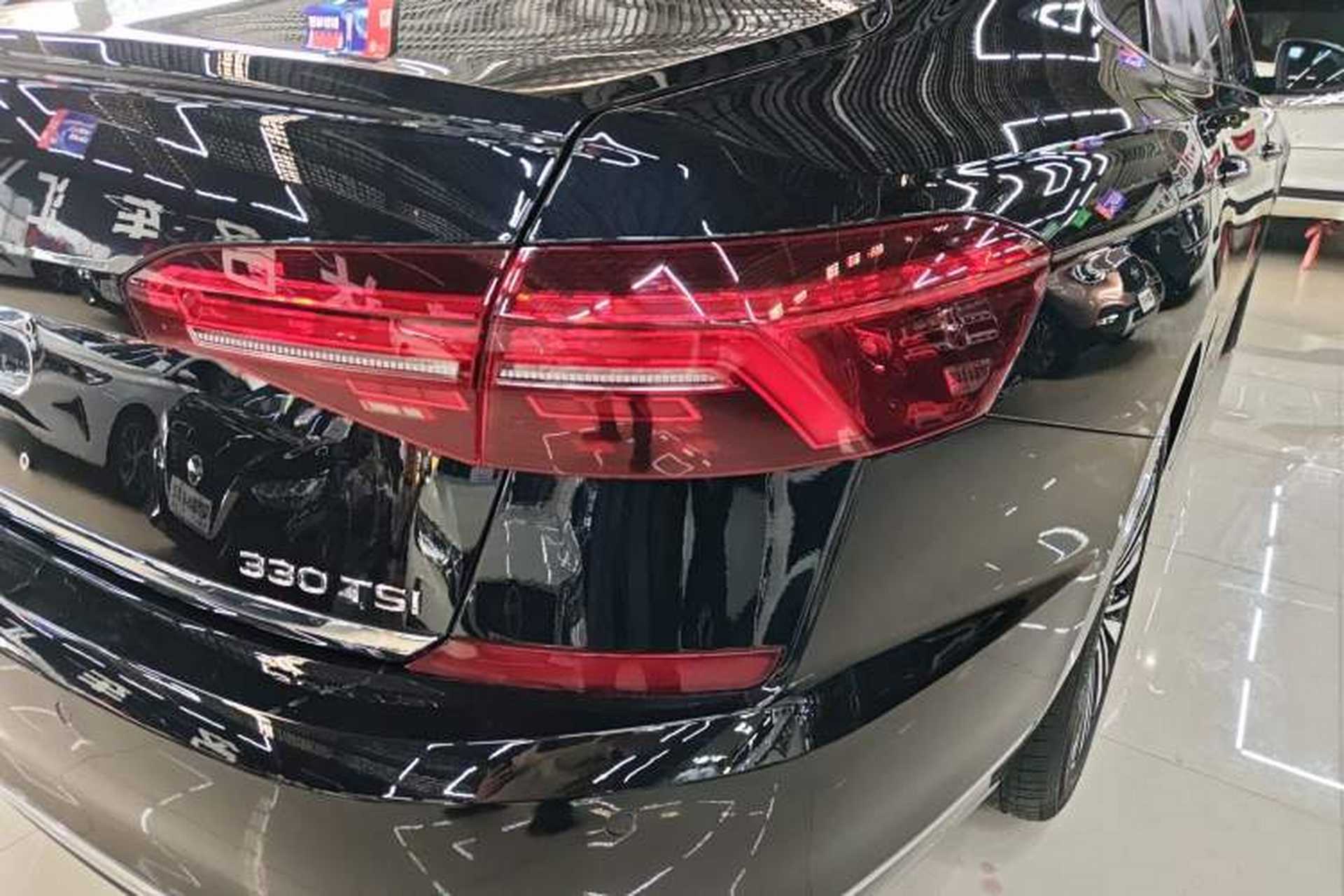 Used Volkswagen Passat 2020 Revised Version 330TSI Luxury Edition China VI Standard Right Rear Taillight