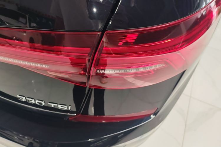 Used Volkswagen Passat 2020 Revised Version 330TSI Luxury Edition China VI Standard Right Rear Taillight