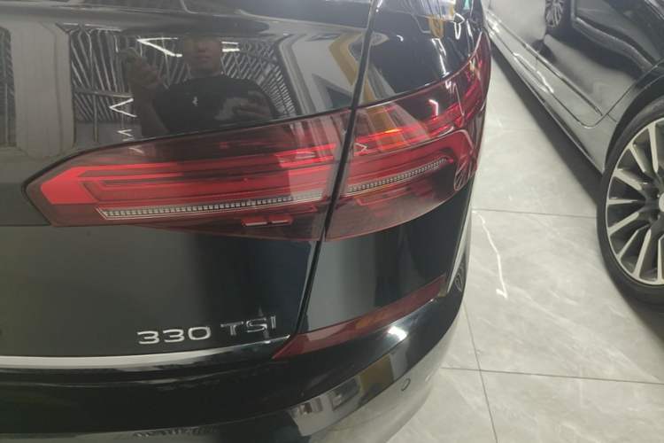 Used Volkswagen Passat 2020 Revised Version 330TSI Luxury Edition China VI Standard Right Rear Taillight