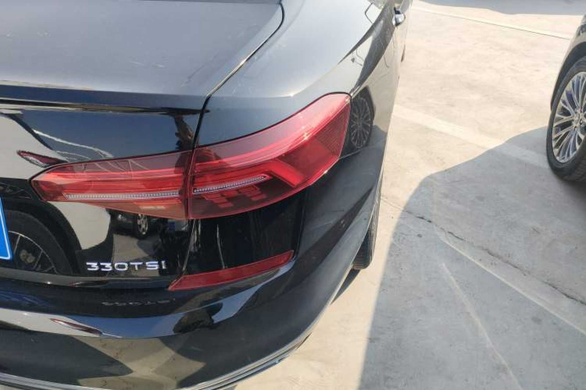Used Volkswagen Passat 2020 330TSI Elite Edition China VI Right Rear Taillight