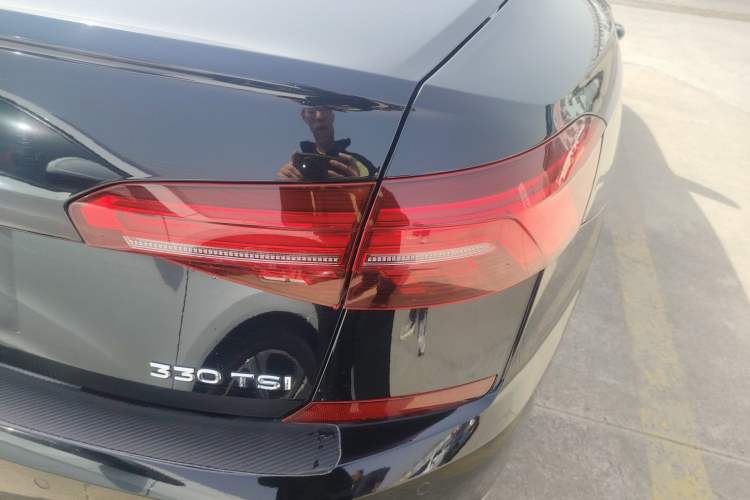 Used Volkswagen Passat 2020 280TSI Business Edition China VI Standard Right Rear Taillight