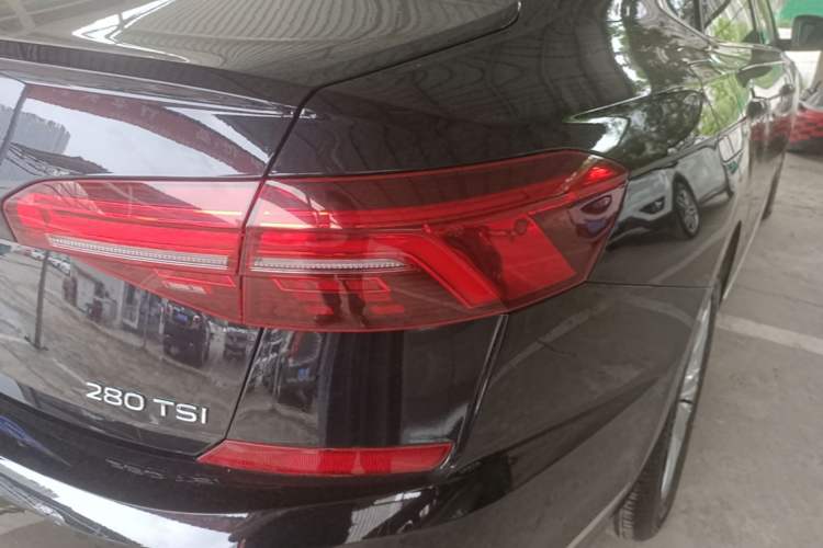 Used Volkswagen Passat 2020 Revised Version 280TSI Elite Edition China VI Standard Right Rear Taillight