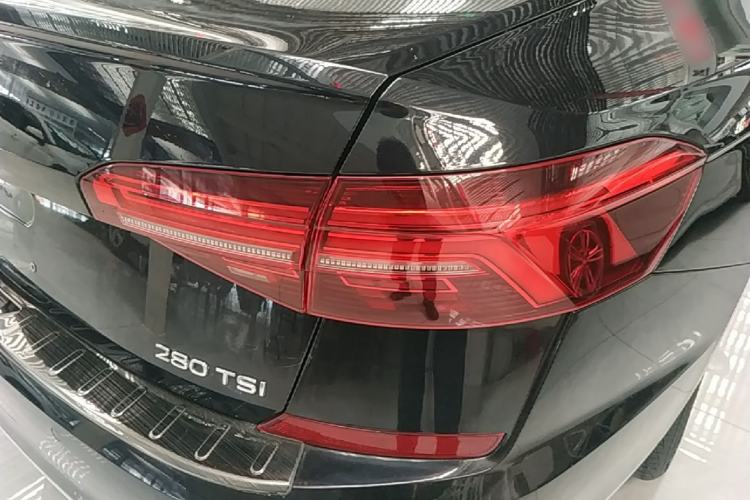 Used Volkswagen Passat 2020 Revised Version 280TSI Elite Edition China VI Standard Right Rear Taillight