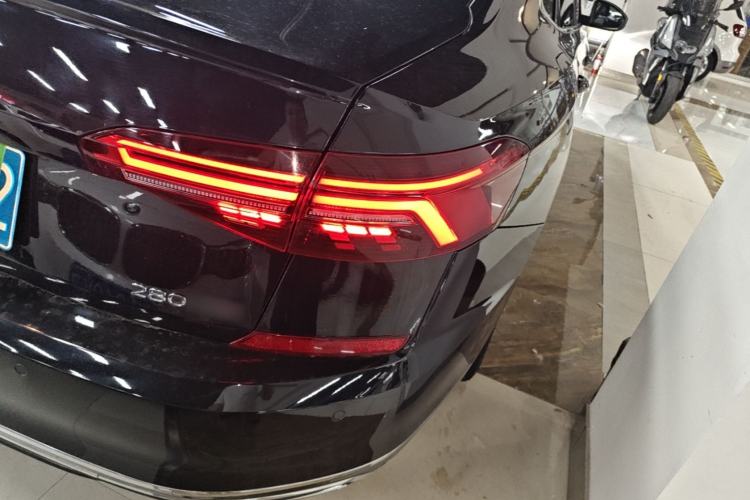 Used Volkswagen Passat 2020 Revised Version 280TSI Business Edition China VI Standard Right Rear Taillight
