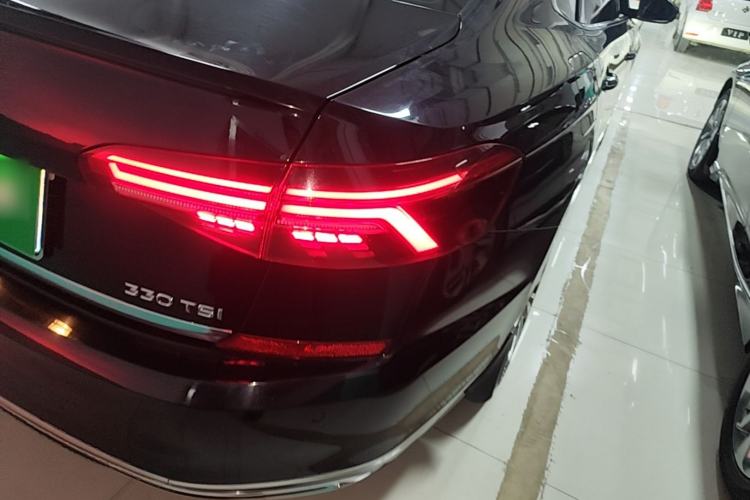 Used Volkswagen Passat 2020 330TSI Prestige Edition China VI Standard Right Rear Taillight