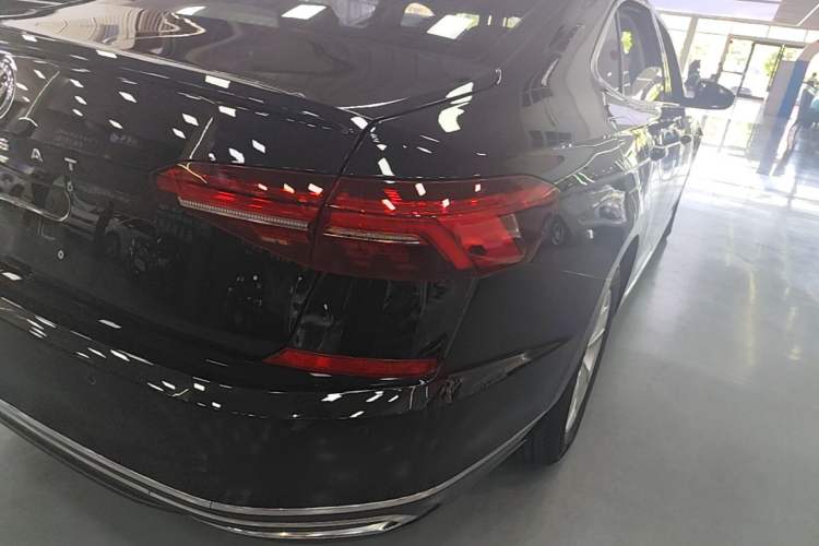 Used Volkswagen Passat 2020 280TSI Business Edition China VI Standard Right Rear Taillight