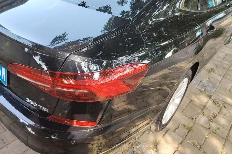 Used Volkswagen Passat 2020 330TSI Elite Edition China VI Right Rear Taillight