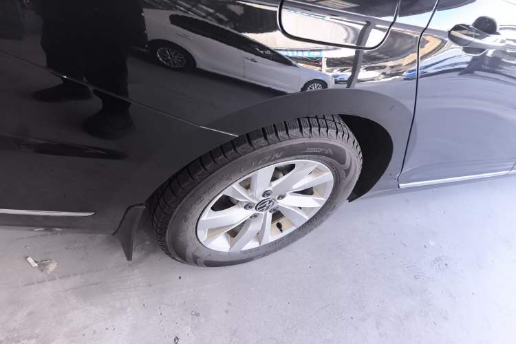Used Volkswagen Passat 2020 280TSI Business Edition China VI Standard Right Rear Wheel Hub