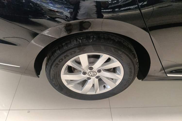 Used Volkswagen Passat 2020 Revised Version 280TSI Business Edition China VI Standard Right Rear Wheel Hub