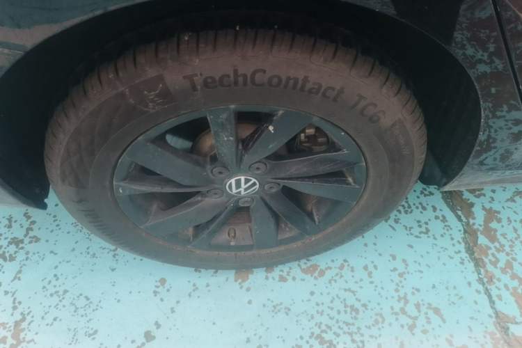 Used Volkswagen Passat 2020 Revised Version 280TSI Business Edition China VI Standard Right Rear Wheel Hub
