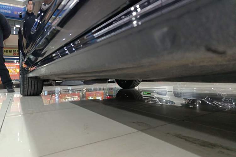 Used Volkswagen Passat 2020 Revised Version 330TSI Luxury Edition China VI Standard Right Side Sill