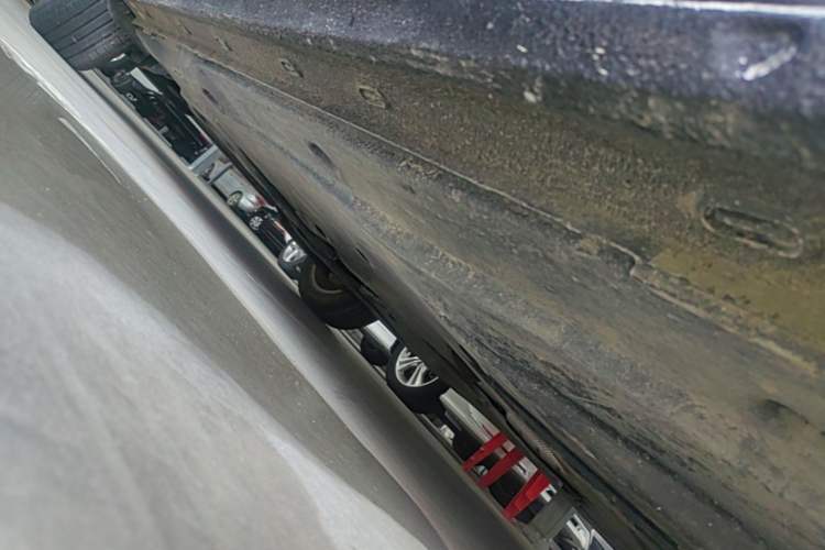 Used Volkswagen Passat 2020 330TSI Elite Edition China VI Right Side Sill