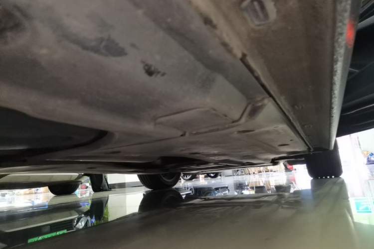 Used Volkswagen Passat 2020 330TSI Prestige Edition China VI Standard Right Side Sill