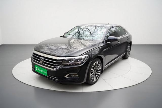 Ojetý Volkswagen Passat 2020 Revised Version 330TSI Luxury Edition China VI Standard