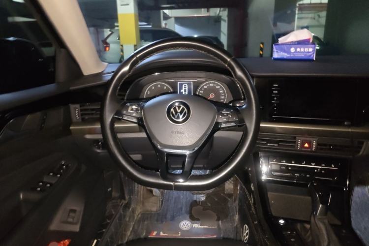 Used Volkswagen Passat 2020 330TSI Elite Edition China VI Steering Wheel