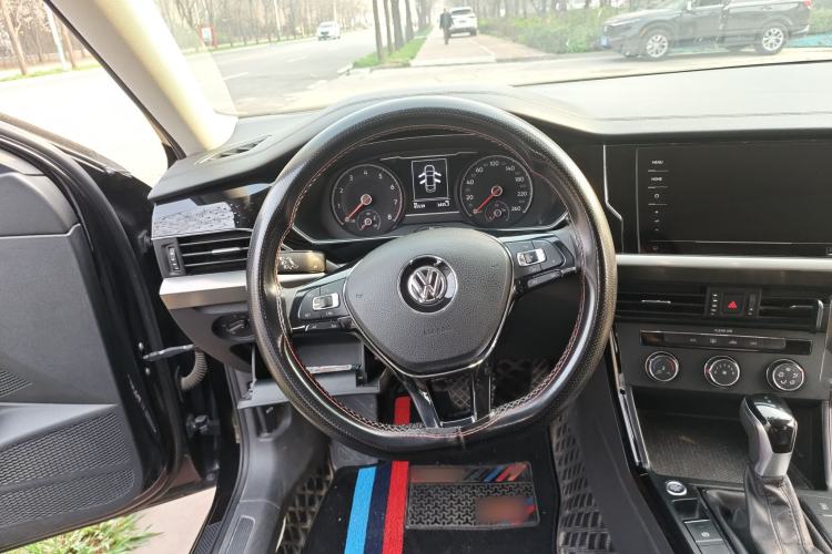 Used Volkswagen Passat 2020 280TSI Business Edition China VI Standard Steering Wheel