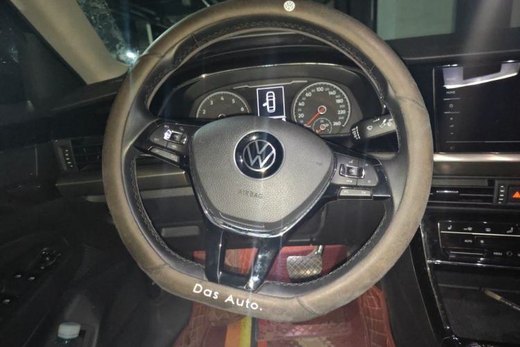 Used Volkswagen Passat 2020 330TSI Elite Edition China VI Steering Wheel