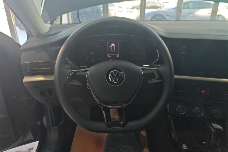 Used Volkswagen Passat 2020 Revised Version 280TSI Business Edition China VI Standard Steering Wheel