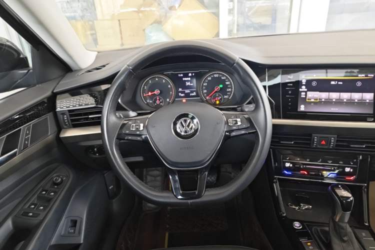 Used Volkswagen Passat 2020 280TSI Elite Edition China VI Standard Steering Wheel