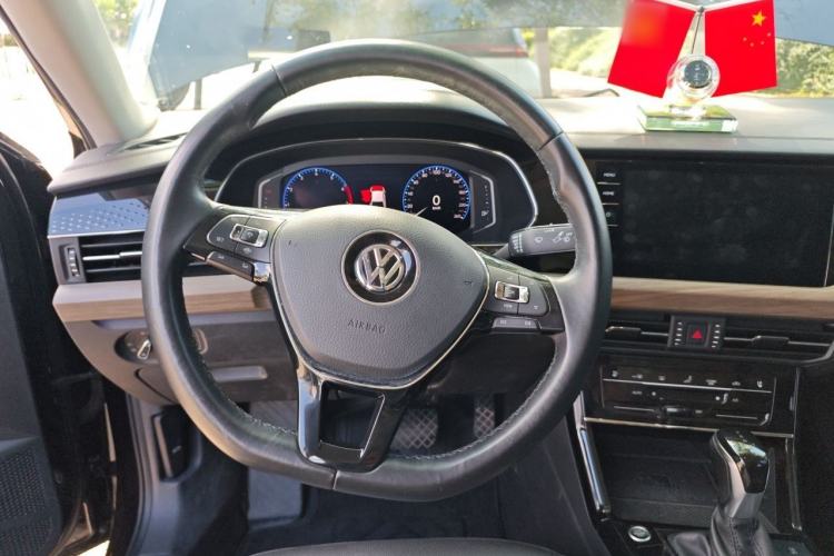 Used Volkswagen Passat 2020 330TSI Luxury Edition China VI Steering Wheel