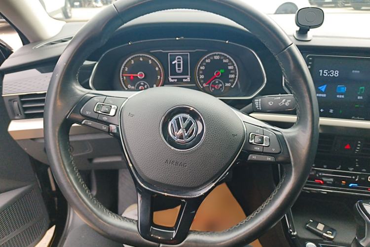 Used Volkswagen Passat 2020 330TSI Elite Edition China VI Steering Wheel