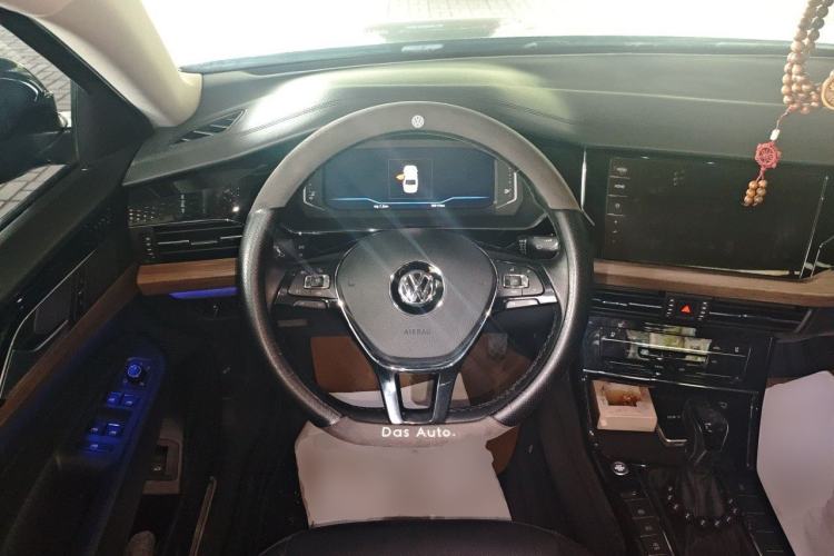 Used Volkswagen Passat 2020 330TSI Luxury Edition China VI Steering Wheel