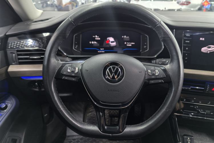 Used Volkswagen Passat 2020 Restyled 380TSI Luxury Edition China VI Standard Steering Wheel