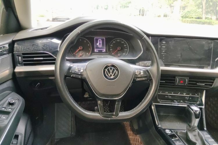 Used Volkswagen Passat 2020 330TSI Elite Edition China VI Steering Wheel
