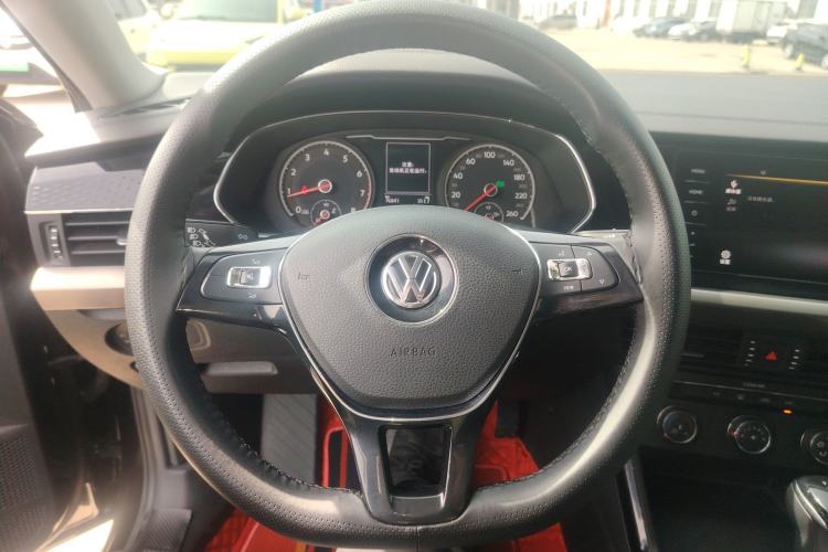 Used Volkswagen Passat 2020 280TSI Business Edition China VI Standard Steering Wheel